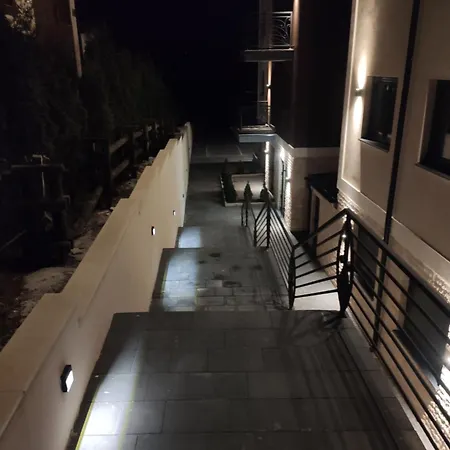 Moon شقة زلاتيبور